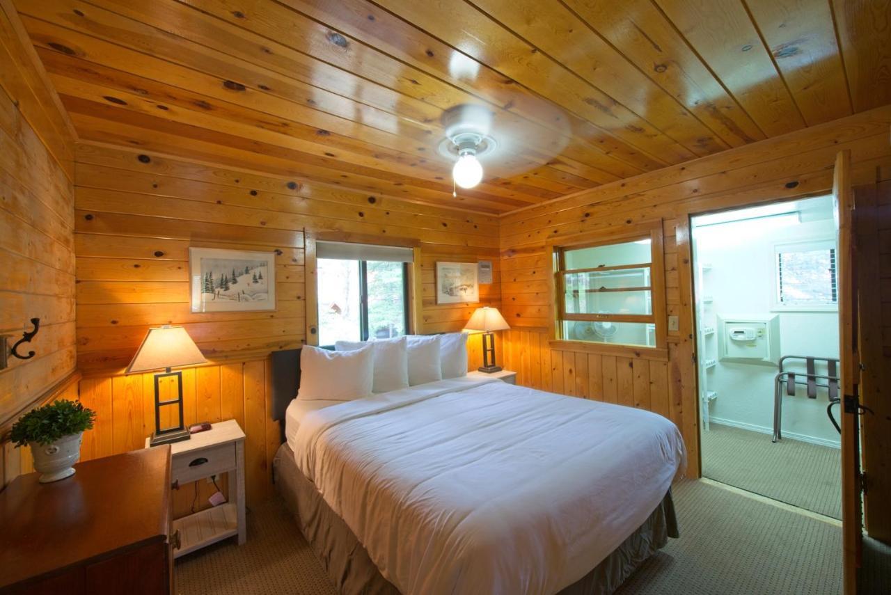 Sitzmark Sports Lodge Red River Εξωτερικό φωτογραφία