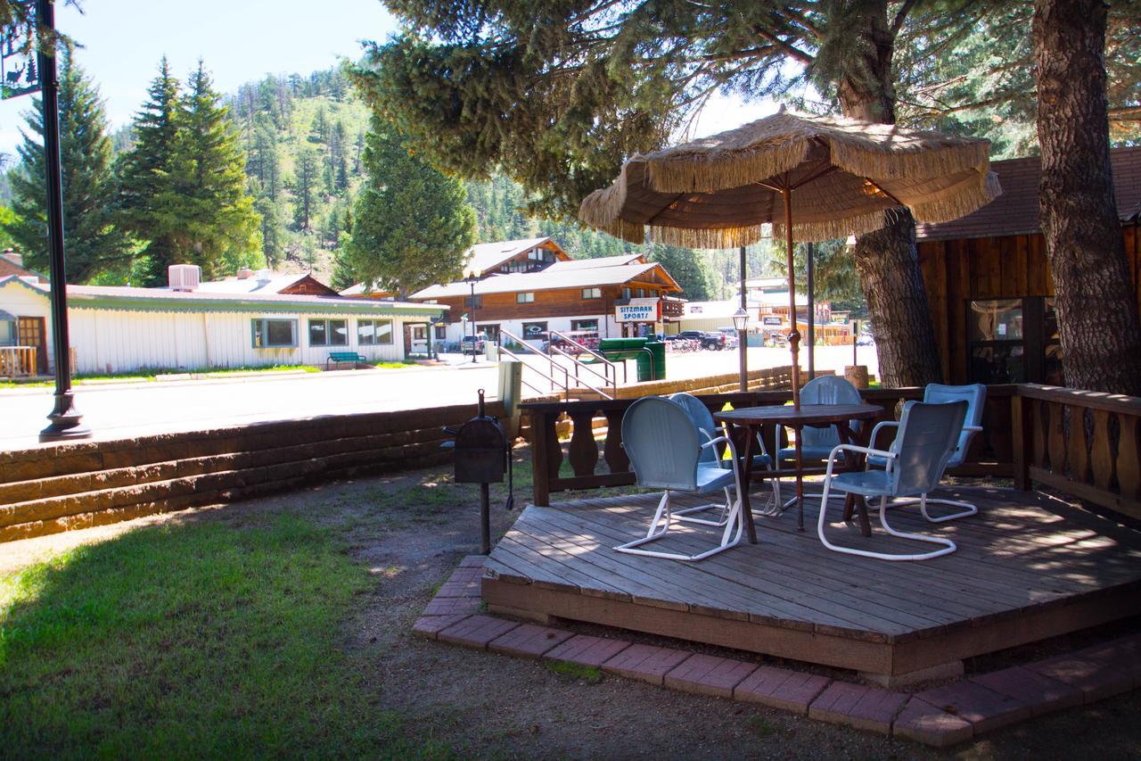 Sitzmark Sports Lodge Red River Εξωτερικό φωτογραφία